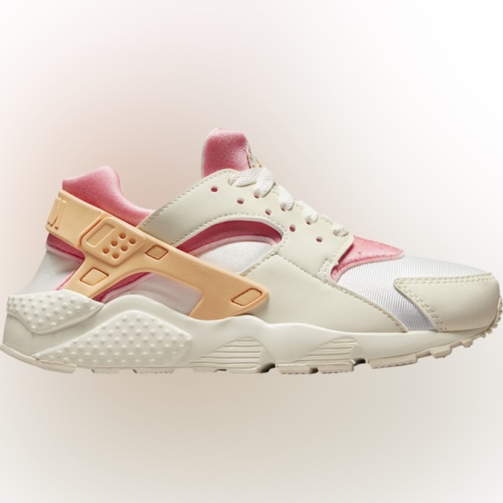Nike Air Huarache Run GS Snail Coral Chalk Size 5.5Y
